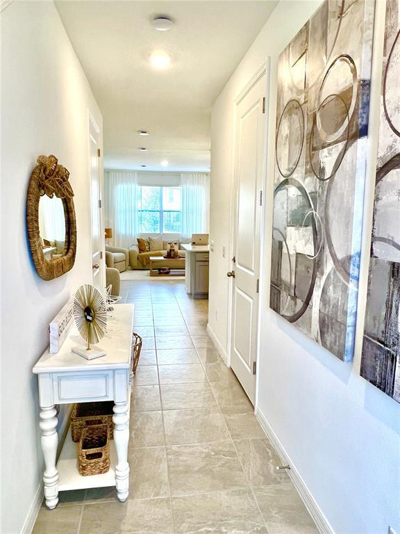 Building Photo - 742 Longboat Dr