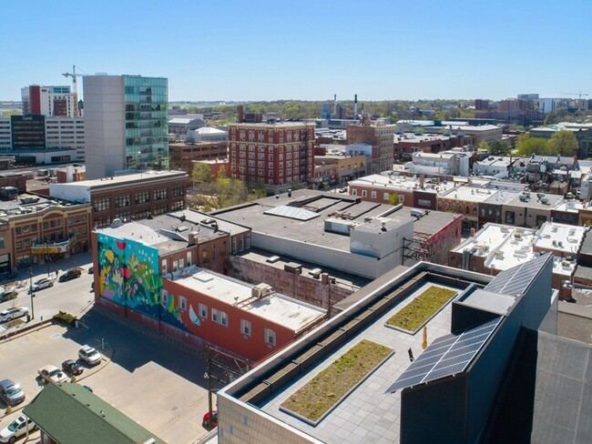 Building Photo - $1,199 | Studio Apartment - Fully Furnished | 4th Floor | CAT Friendly* | Available for August 1s...