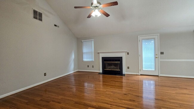 Building Photo - 1704 Gales Ct
