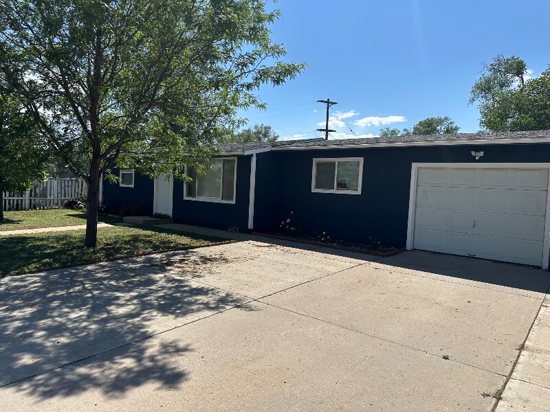 Foto principal - 401 16th Ave Ct