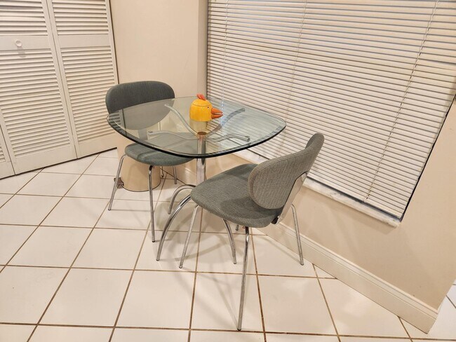 Building Photo - 7448 La Paz Blvd