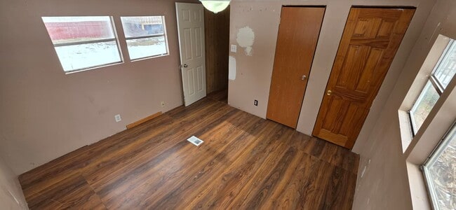 Foto del edificio - 8364 Cedar St