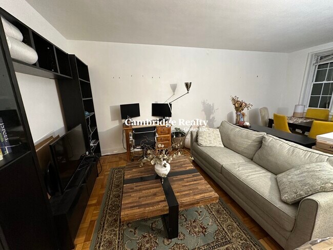 Building Photo - 50 Follen St