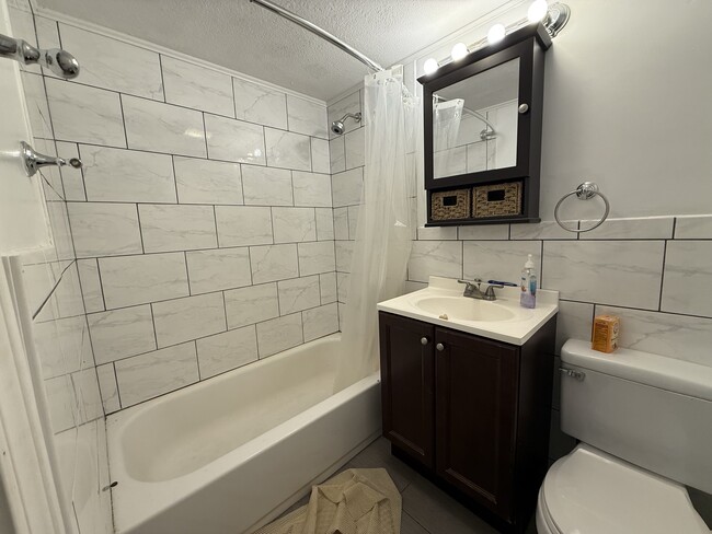 Foto del edificio - 482 Commonwealth Ave