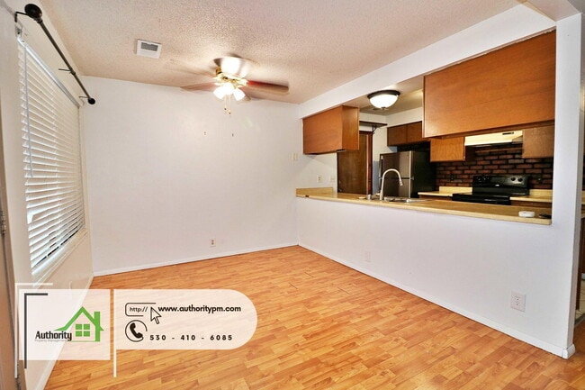 Building Photo - 3867 Apollo St