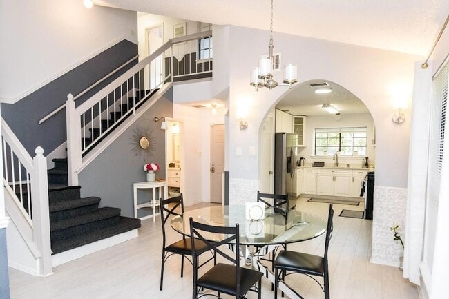 Building Photo - 2109 Waterway Bend