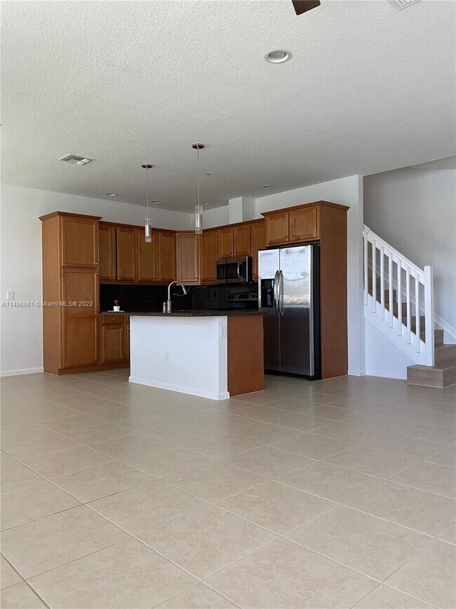 Building Photo - 4175 Cascada Cir