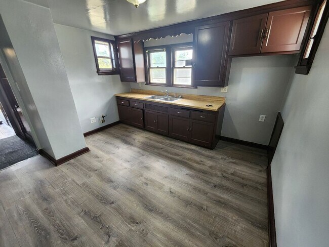 Building Photo - 4458-4460 N 65th St
