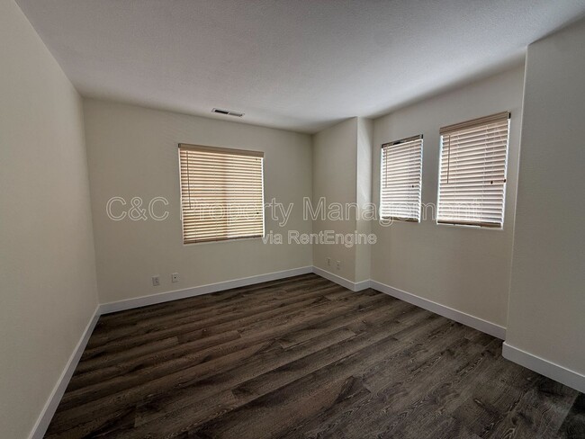 Building Photo - 97 la Jolla St