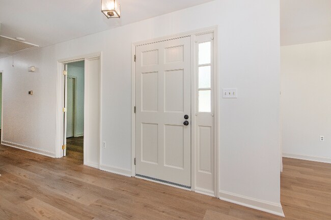 Building Photo - 8507 Kirehenbaum