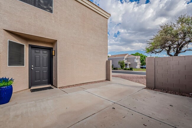 Building Photo - 11354 W Austin Thomas Dr