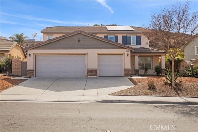 Foto principal - 23661 Canyon Heights Dr