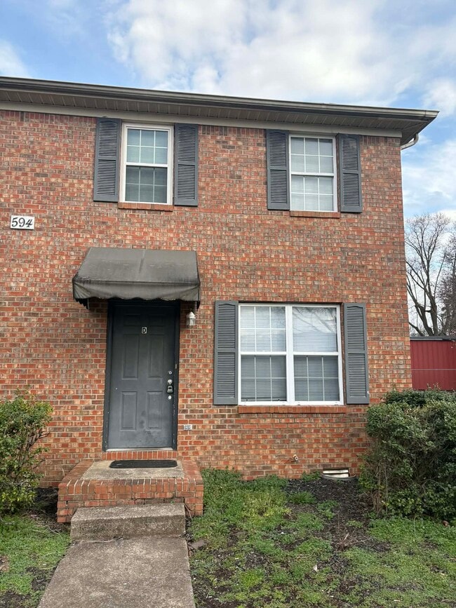 Building Photo - 594 Lost Cir