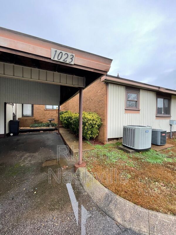 Foto del edificio - 1023 Heritage Dr