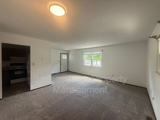 Photo - 68 Candlewood Ct House