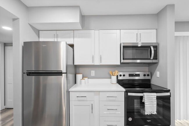 Interior Photo - Elizabeth Green