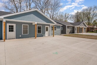 Building Photo - 503 Cherry St