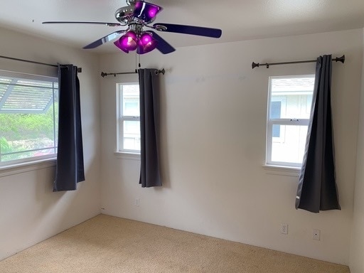 Building Photo - 3 bedroom 2.5 bath with garage and views