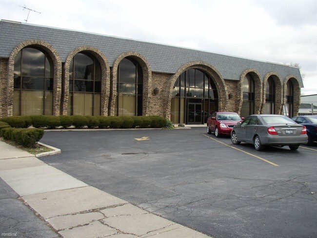 Building Photo - 900 E 162nd St