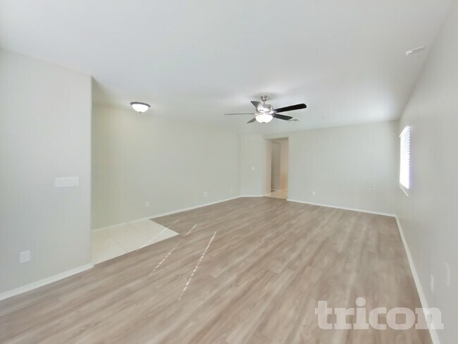 Foto del edificio - 5306 E Silverbell Rd