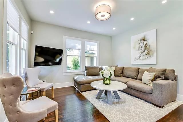 Foto del edificio - 309 E 38th St