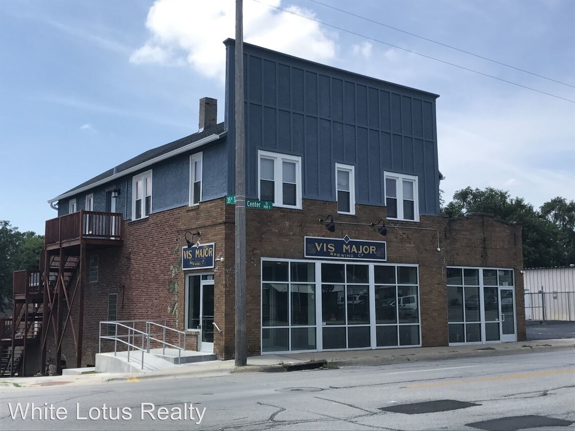 Primary Photo - 3501 Center St