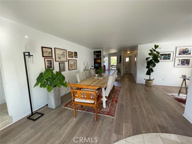 Foto del edificio - 327 S Meadows Ave