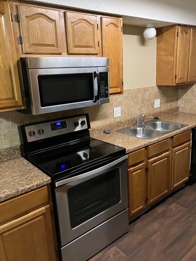 Quarry Ridge Apt 2 bdrm available soon!!! - Quarry Ridge Apt  2 bdrm available soon!!!