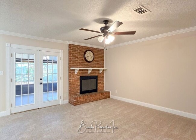 Building Photo - 7865 Apollo Dr