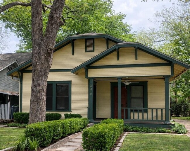 Building Photo - 10515 N Mopac Expy