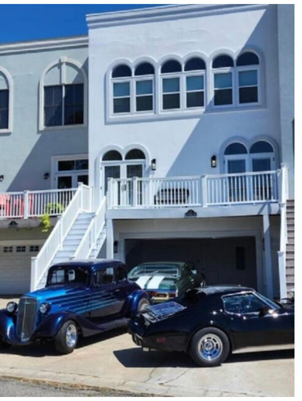 Foto del edificio - 80 E Beach Blvd
