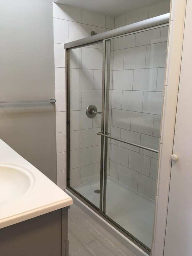 Foto del edificio - 2341 W McMicken Ave