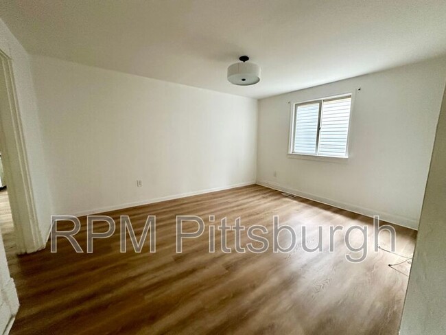 Foto del edificio - 6317 St Marie St