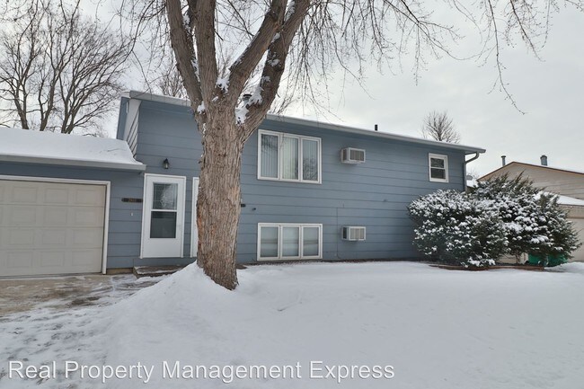 Building Photo - 2903 E Klondike Trl