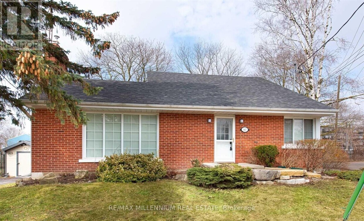 Primary Photo - 147 Burkholder St
