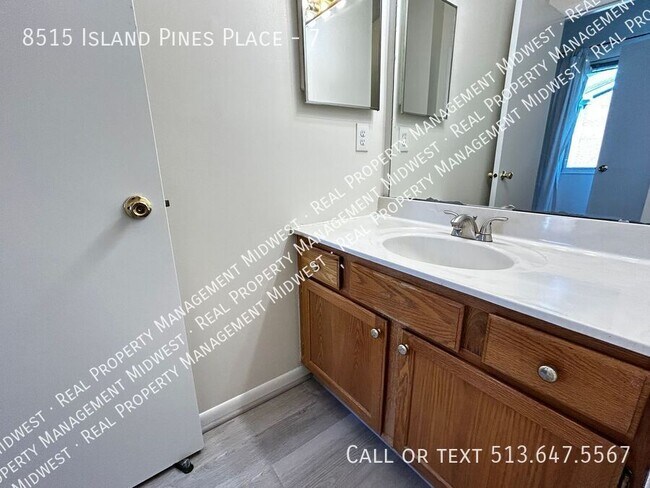 Foto del edificio - 8515 Island Pines Pl