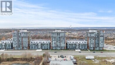 Building Photo - 450-450 Dundas St E