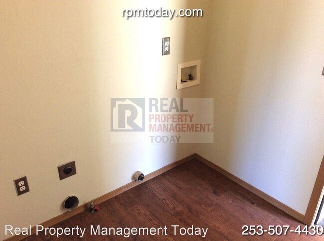 Foto del edificio - 3 br, 2.5 bath House - 321 Eldredge Ave NW