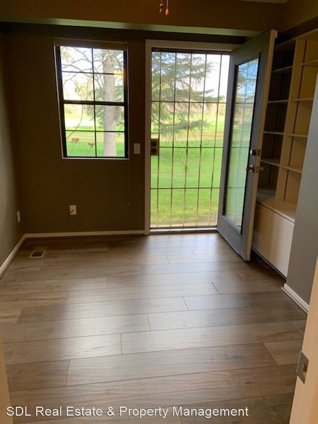 Building Photo - 2 br, 2 bath House - 7435 Fairway Two Aven...