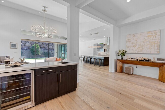 Foto del edificio - 2195 Overlook Canyon Ln-Situated in the Ex...