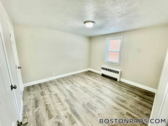 Foto del edificio - 109 Shawomet Ave