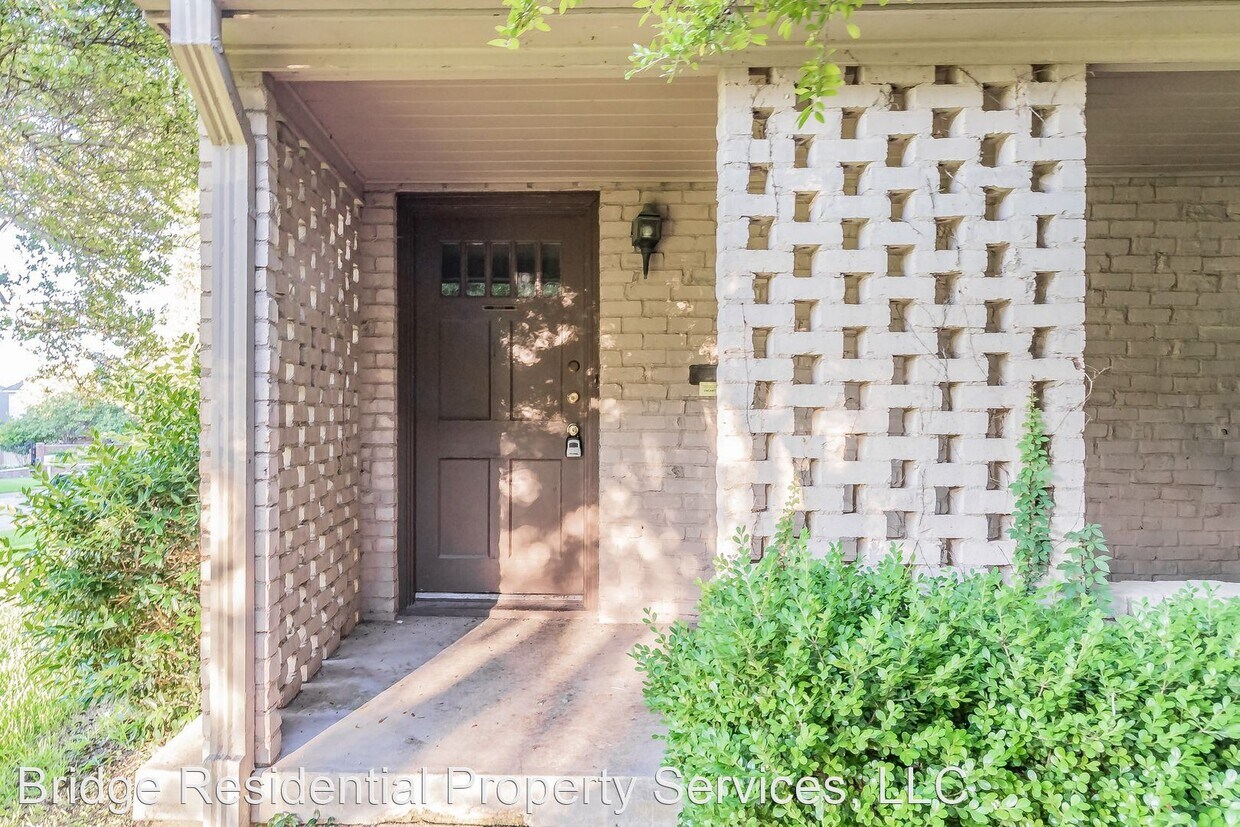 Foto principal - 2 br, 1 bath House - 5025 Birchman Avenue