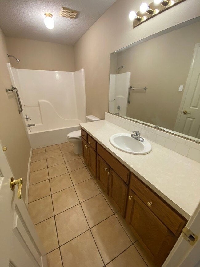 Building Photo - 1818 Wilder Ln