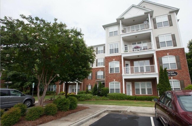 Building Photo - 14341 San Paolo Ln