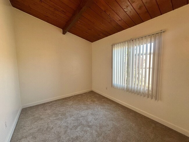 Building Photo - 4429-4431 Manitou Way