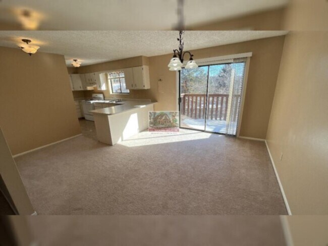 Foto del edificio - Duplex unit available in Black Forest