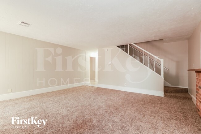 Building Photo - 9727 John Bank Dr