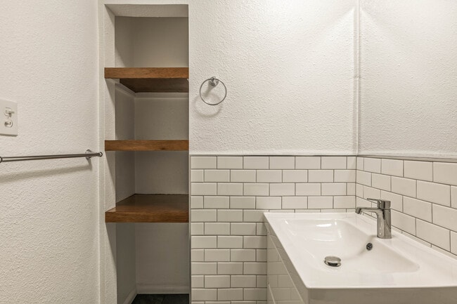 Bathroom closet - 3611 1/2 W 4th St