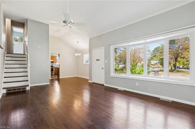 Building Photo - 301 Pepper Mill Ct