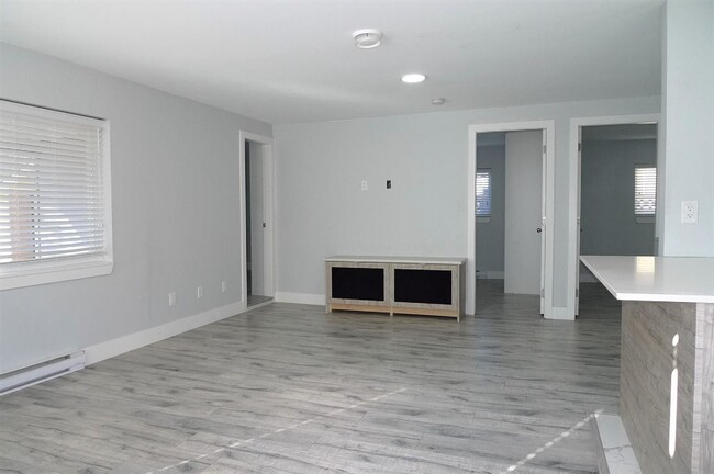 Building Photo - 9261 127 St